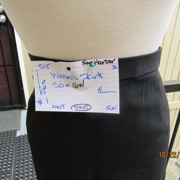 #515  NEW WOMEN'S BLACK SKIRT BY SAG HARBOR  (SIZE 16W) - Picture 2 of 3